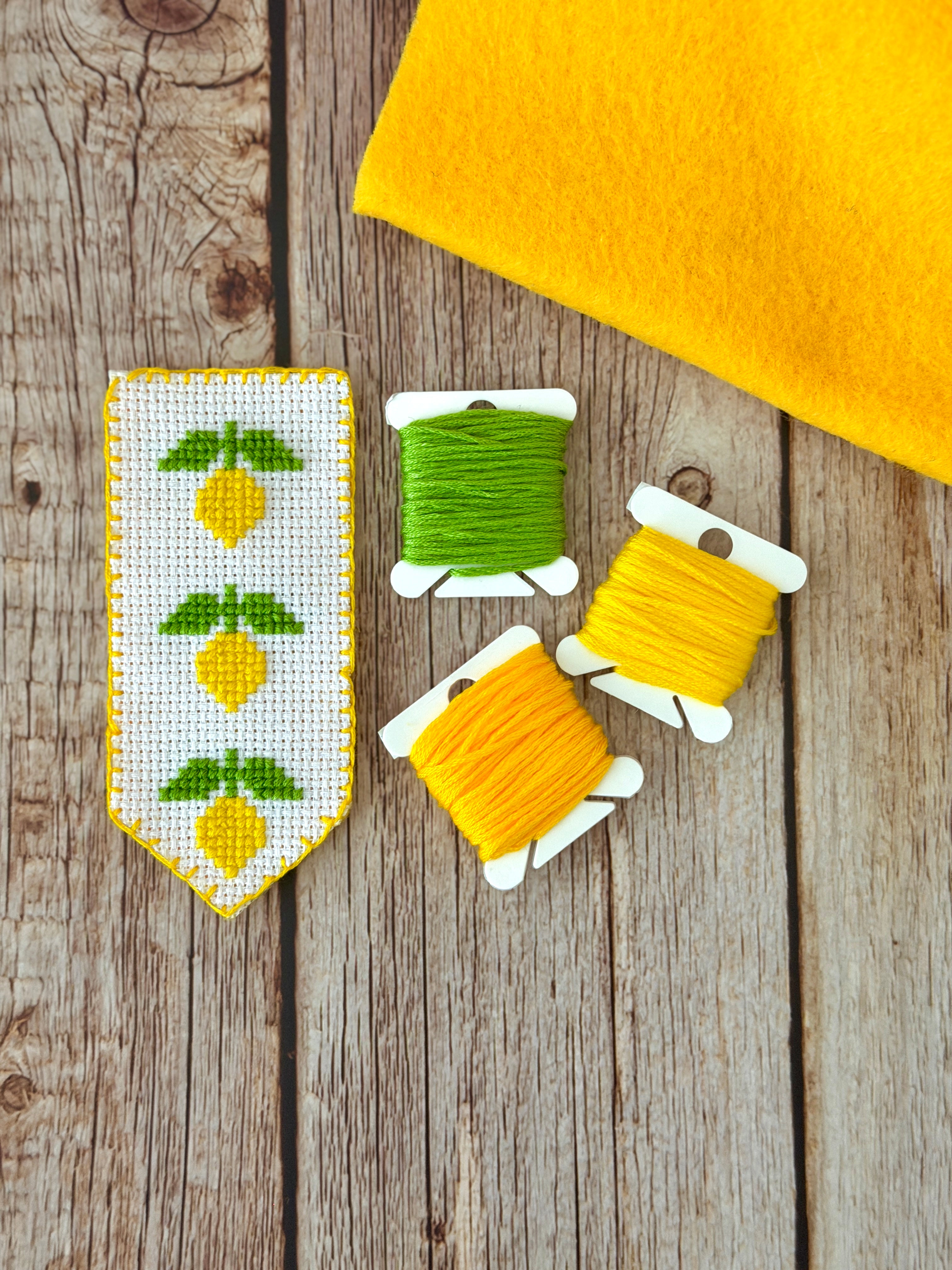 Hand Embroidered Bookmark | Spring Lemon Design | Book Lover Gift | Page Marker | Cottagecore Accessory