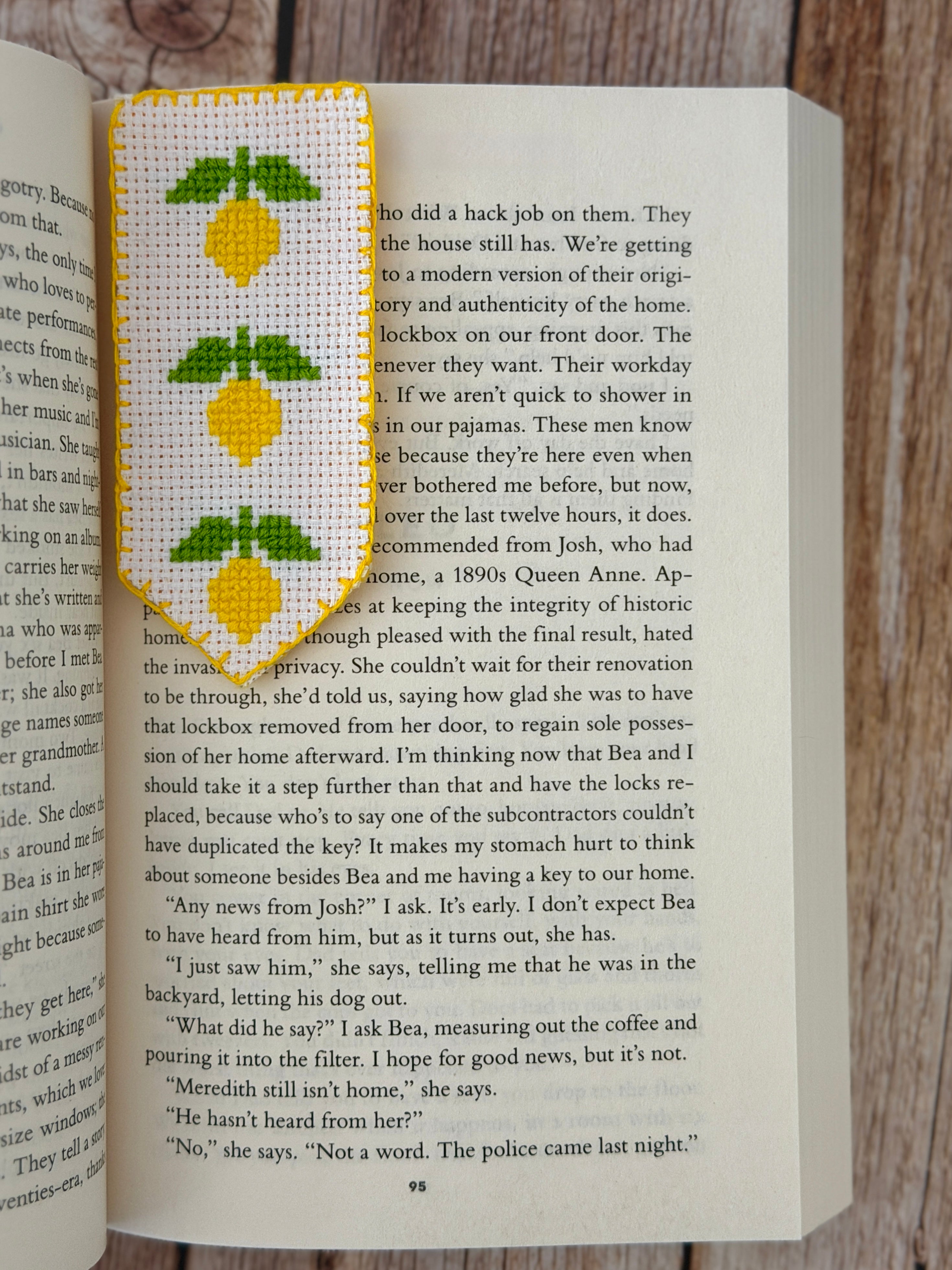 Hand Embroidered Bookmark | Spring Lemon Design | Book Lover Gift | Page Marker | Cottagecore Accessory