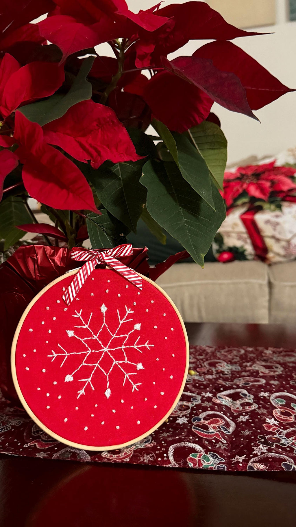 Handmade snowflake embroidery hoop winter wall decor - image 2